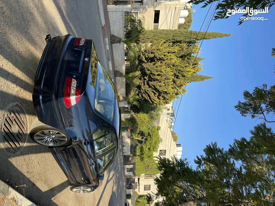 BMW 320i 6 cylinder