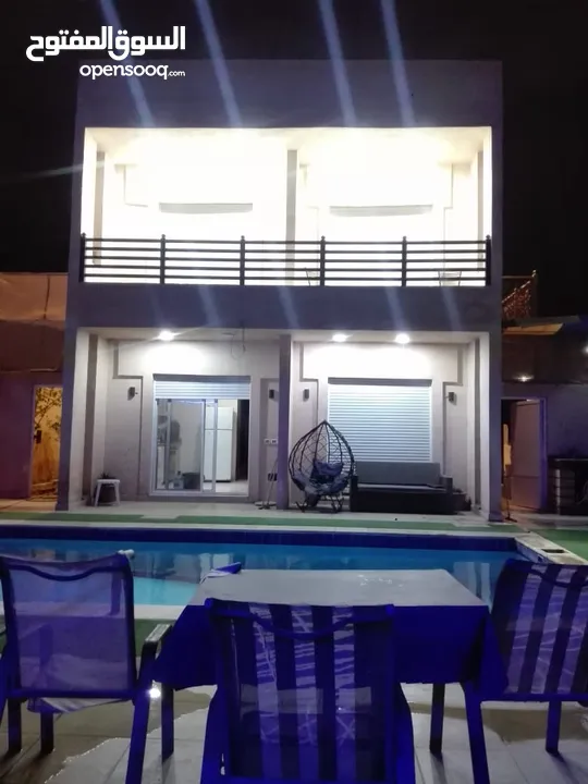 شاليه للايجار منطقه مطله جبل الروضه مطل ع البحر الميت وجبال فلسطين مسبح مغطى من اشعه الشمس