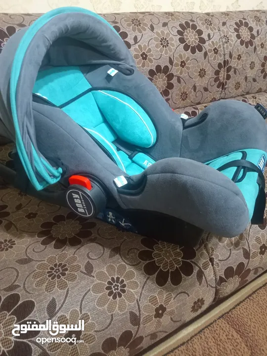 كوت بيبي محمول مستعمل بحالة الوكاله كوت بيبي محمول مستعمل بحالة الوكاله
