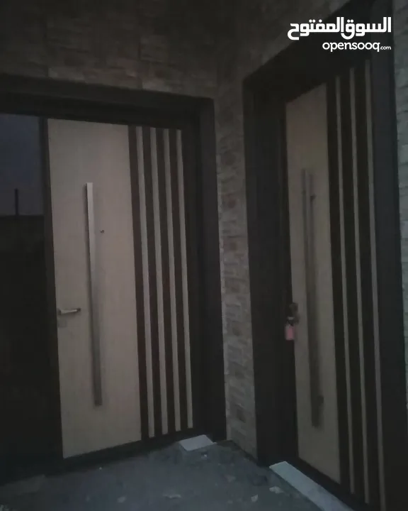 Cust,,Entrance doors