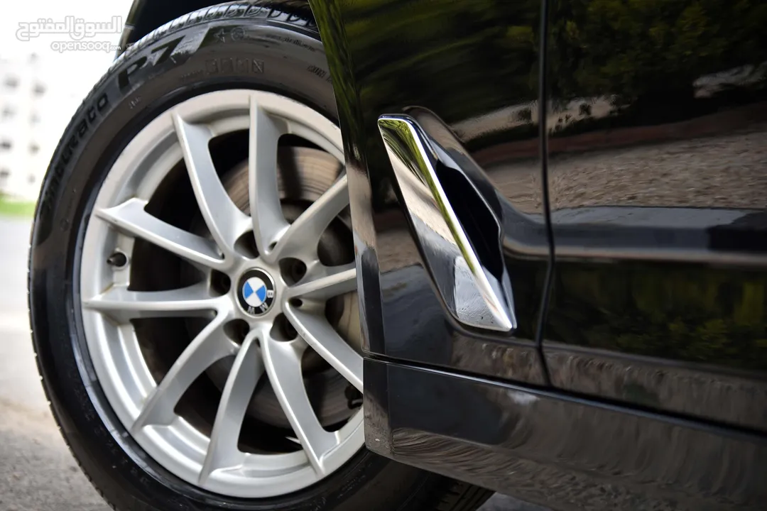 بي ام دبليو الفئة الخامسة بنزين وارد وصيانة الوكالة 2018 BMW 530i