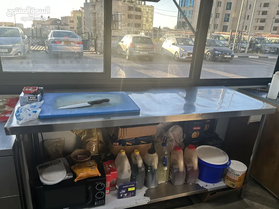 كرفان لبيع مع رخصة جاهز الشغل سعر قابل للتفاوض