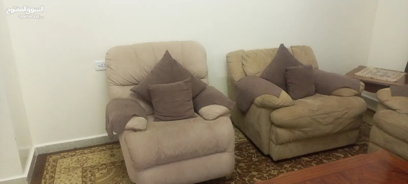سفره ثلاث قطع مع طقم كنب الدب