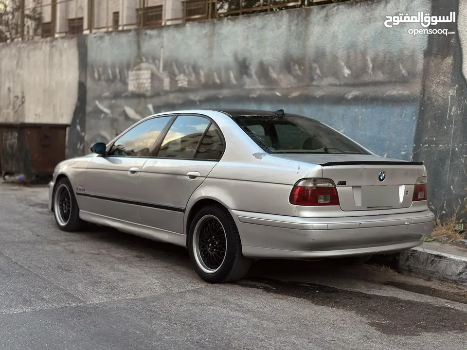 bmw E39 للبيع كاش او دفعه وشكات نابلس/ فلسطين
