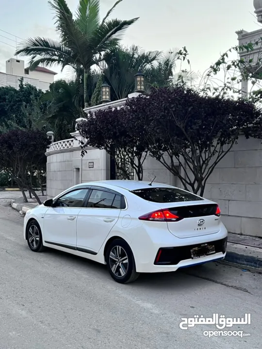 هونداي ايونيك