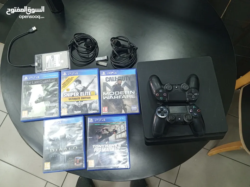 ps4 للبيع بكل اغراضها