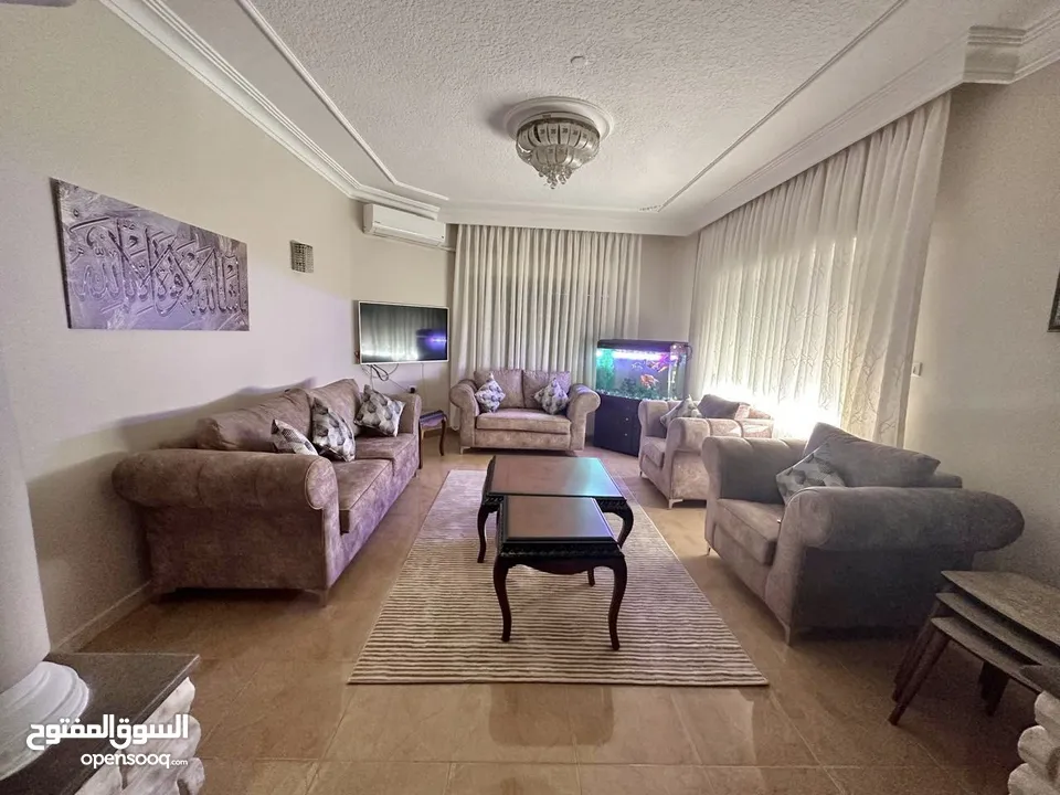 منزل مستقل للبيع طابقين مع روف علي شارعين