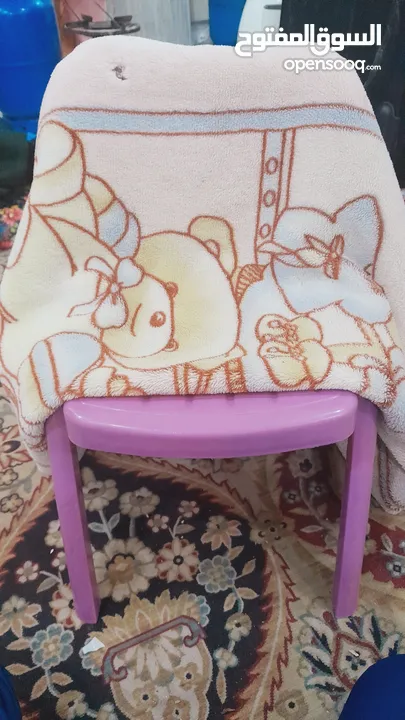 URGENT SALE BABY CHAIR AND BABY BLANKET IN GREAT CONDITION ONLY 1.5 BHD