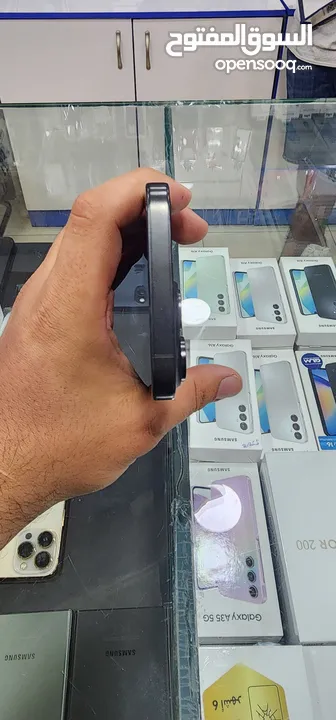 iPhone 15 pro max وارد الشرق الأوسط بحالة الجديد بطارية 100%