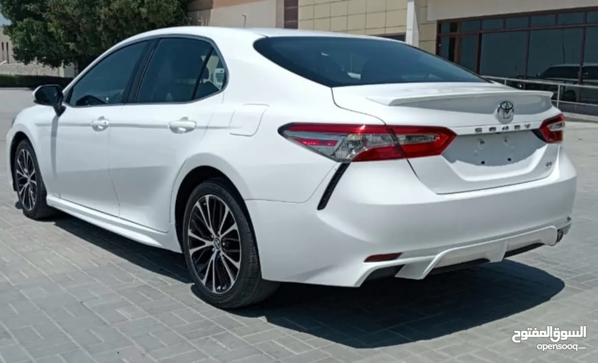 Toyota Camry SE 2018