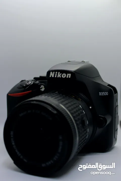 للبيع كاميرا Nikon " d 3500 " مستعمل وشبه جديد ، سهل في التحكم