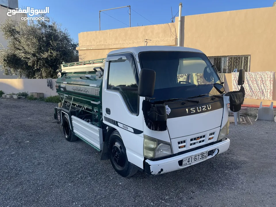 تنك مياه اسوزو NKR