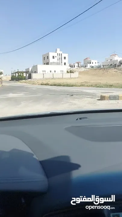 قطعة ارض للبيع من المالك مباشرة خشافية الشوابكة مفروزة بقوشان مستقل مخدومة وضمن منطقة فلل رائعة جدا