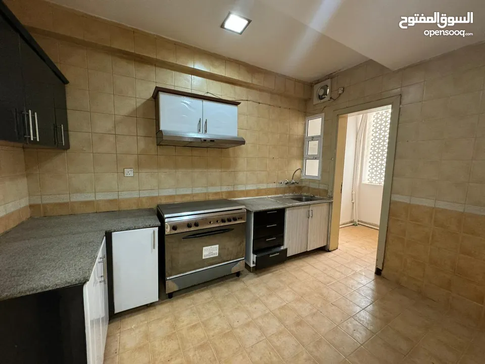 2 BR Good Compact Apartment for Rent – Ghubra