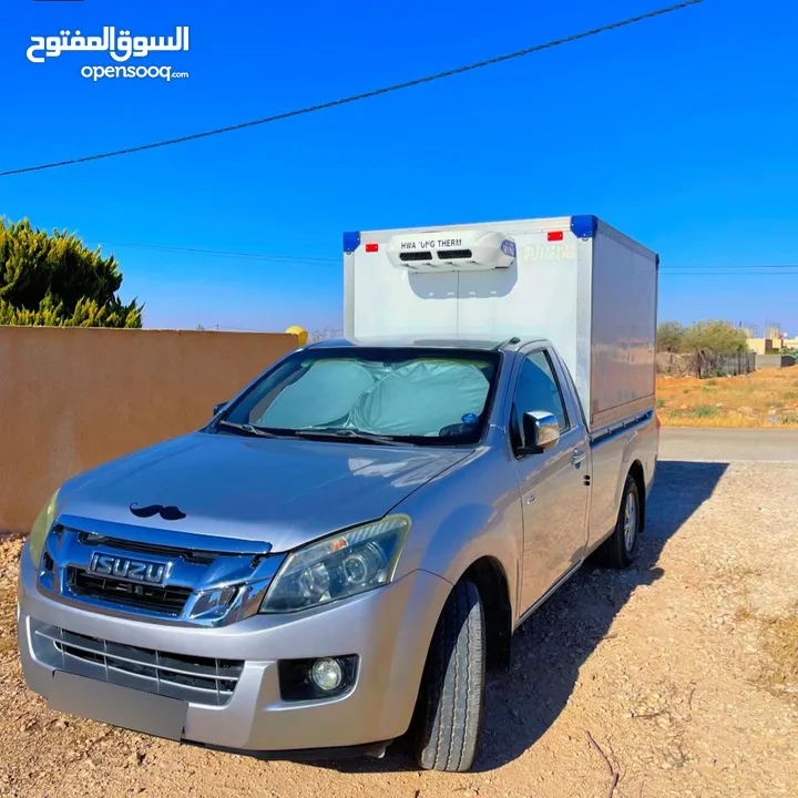 ISUZU  بيك اب ايسوزو 2015 + ثلاجة تبريد