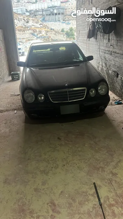 مرسيديس E220 اصل عمومي ديزل بوضع جيد جدا للاستفسار ابو ركان