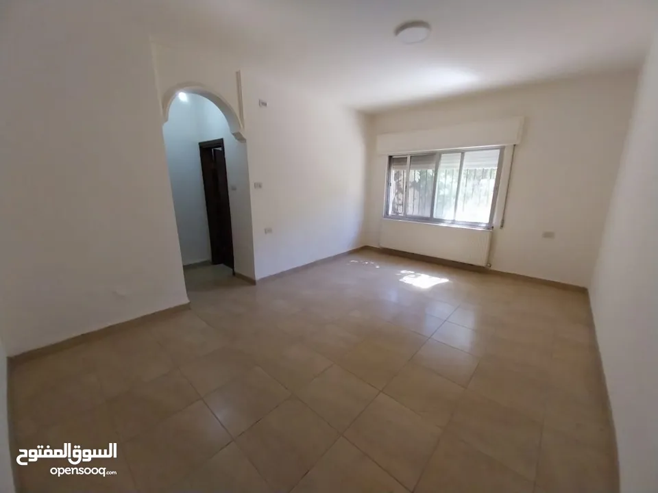 شقة غير مفروشة للإيجار ( Property 38542 )-174960150