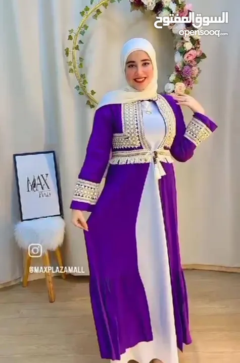 عبايات  وفساتين  وترنجات  وبياضات ركنه وانتريه  وكل اللي تحتاجيه وسوتات مختلفه بتبدء من 6.500 دينار