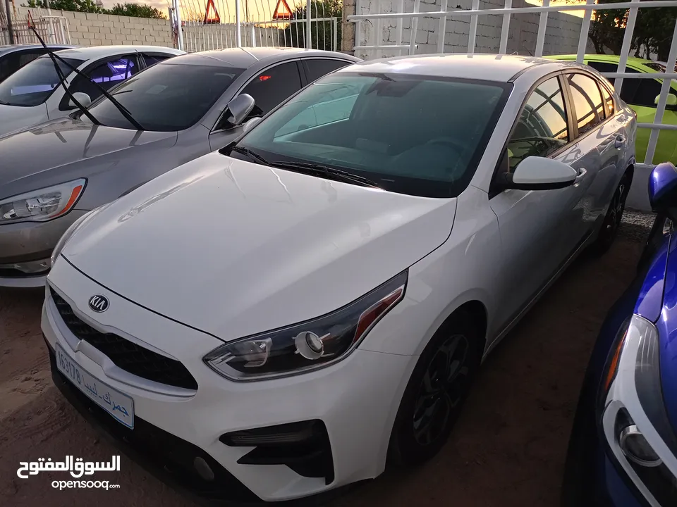 كيا فورتي جاية سليمة والعة موديل 2019 سيارة تبارك الله  KIA FORTE 2019  ماشية 91 الف ميل