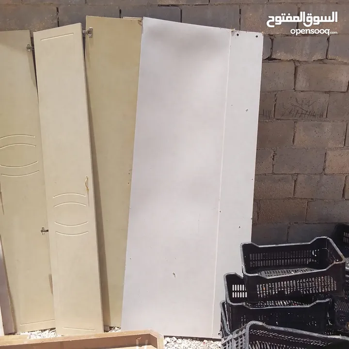 خزانة للبيع