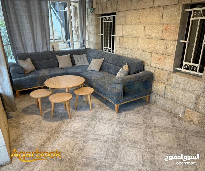 شقة مفروشة للايجار مناسبةللعائلات والاجاني قريبة من كافة الخدمات