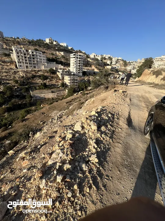 ارض واد الزرزير مطله وهادئه