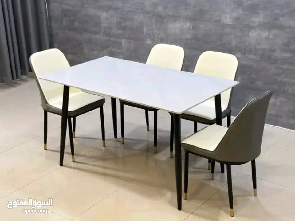 طقم طاولة حجر جرانيت فاخرة مع 4 كراسي طقم طاولة حجر جرانيت فاخرة مع 6 كراسي  لمسة فاخرة تعكس ذوقك