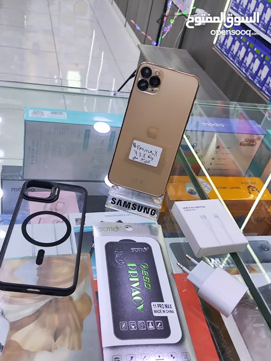 تفاح الاصلي  iPhone 11 pro max جيجا 64 و 256 بطارية مشكل مغير شاشة اصلية كفر ولزقه وشاحن