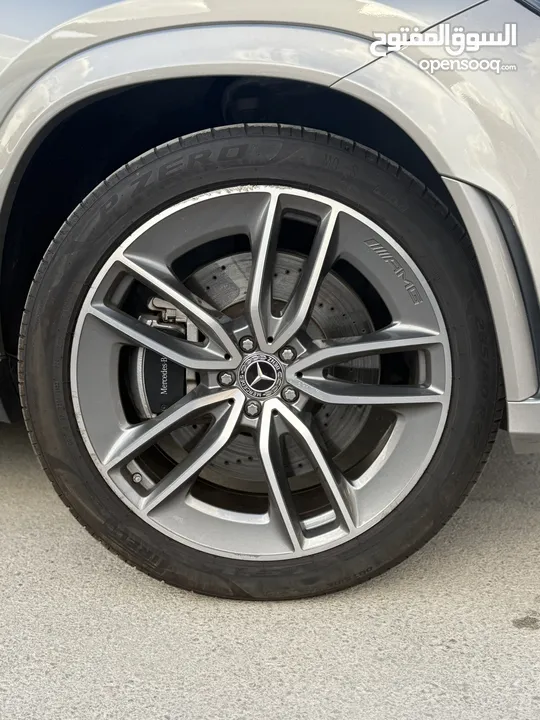 مارسيدس GLE 350e ترخيص 2022 محرك 2000 هايبرد plug in/يقطع على الشحنه 99 كيلو متر