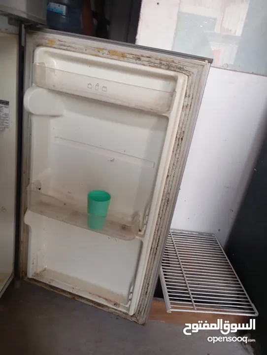 LG fridge good condition good cooling