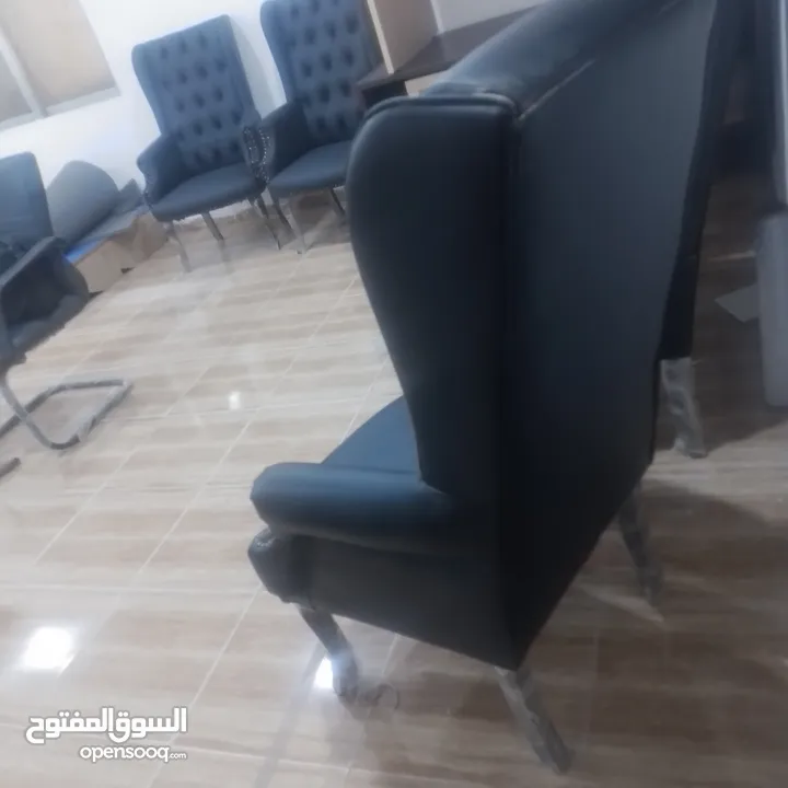 أطقم كنب مكتبي جلد أسود (مفردتين وثنائية)