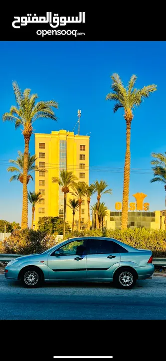 فورد فوكس موديل 2003 السيارة كل اسي فيها شركة مش مغيرلها ولا قطعة  فس فيها ولا ضربة