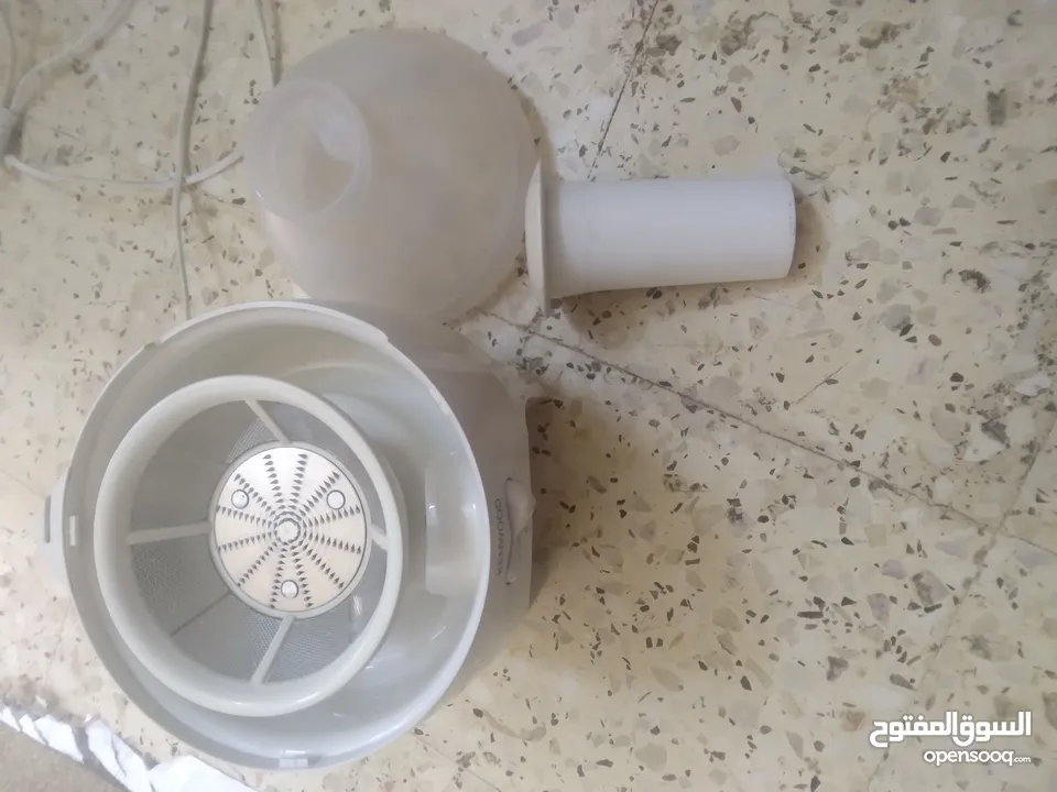 عصارت جزر نوع KENWOOD شغاله ميه بالميه