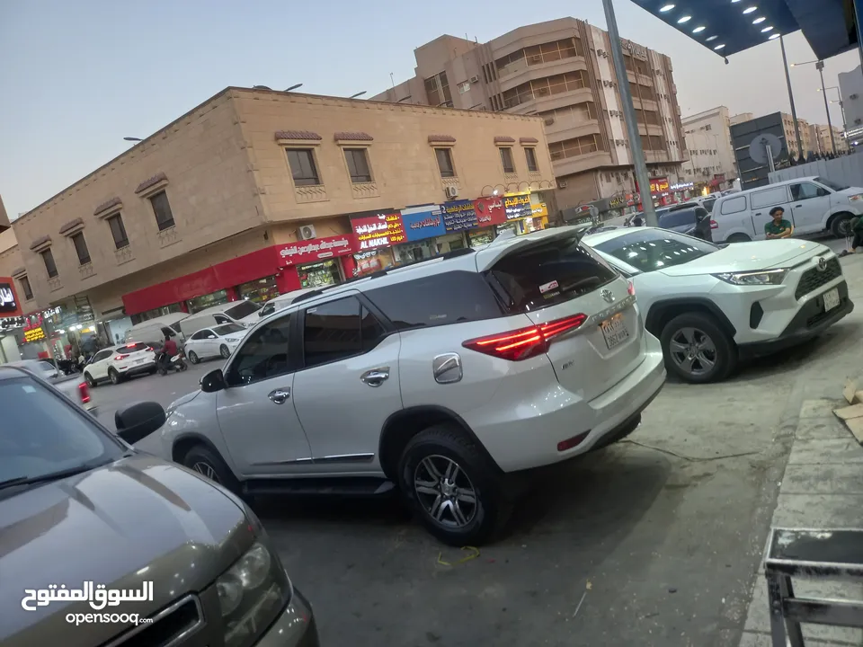 سلال عفش عوارض شبوك شناط عفش الجميع أنواع السيارات