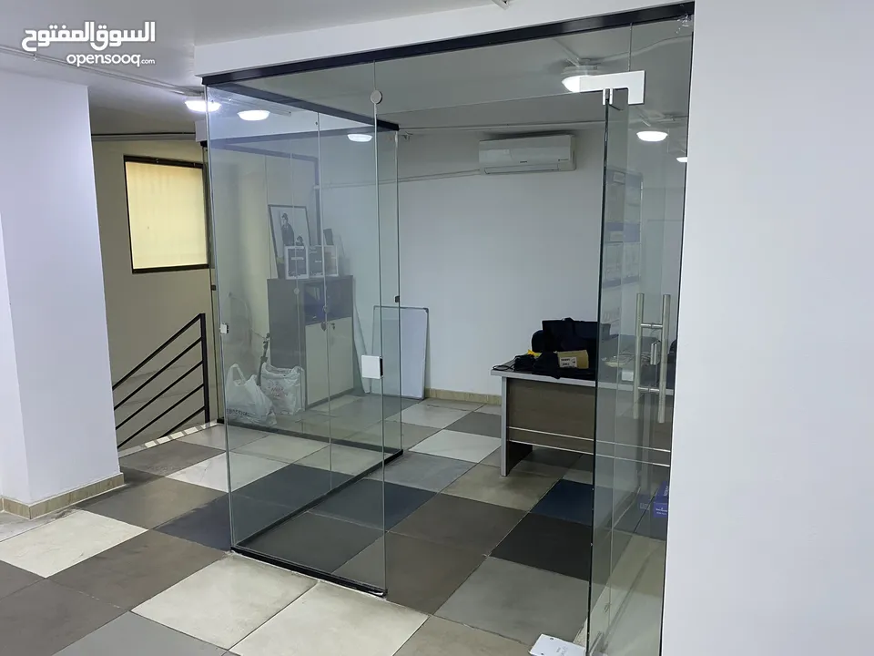 3 محلات ديكورات كاملة  مساحة 400 متر علي شارع وادي صقرة