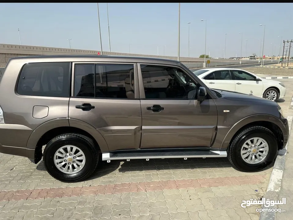 Mitsubishi Pajero 2014