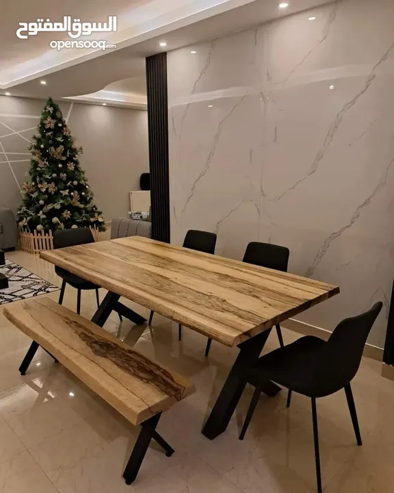 قطع من الخشب الطبيعي فاخرة في عنا كل الاحجام