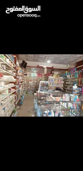 صيدلية للبيع في شارع الزبيري قبال مستشفى الجمهوري