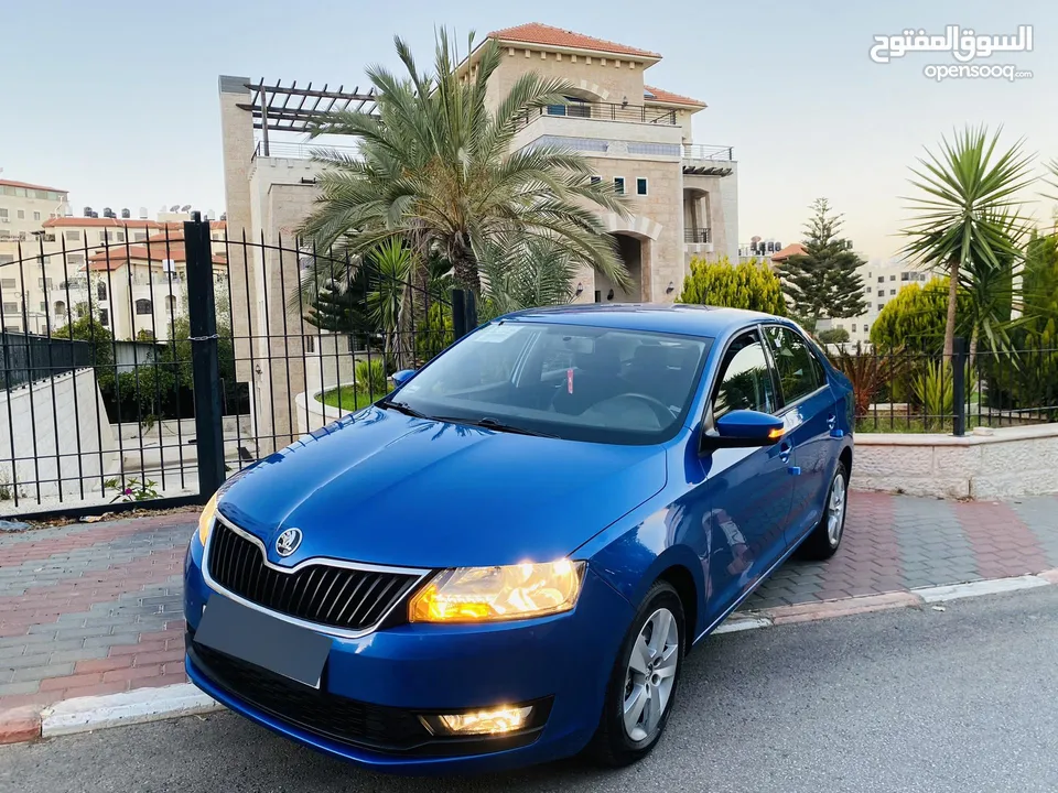 سكودا رابيد 2020 فل اوتماتك ممتازة جدا وبحالة الشركة الله يبارك لصاحب النصيب..