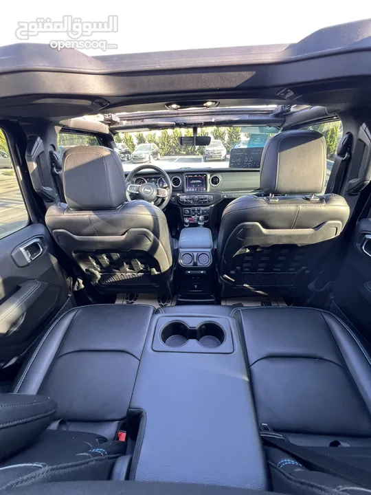 Jeeb rubicon hybrid جيب روبيكون هايبرد  فل اضافات  Plug in hybrid