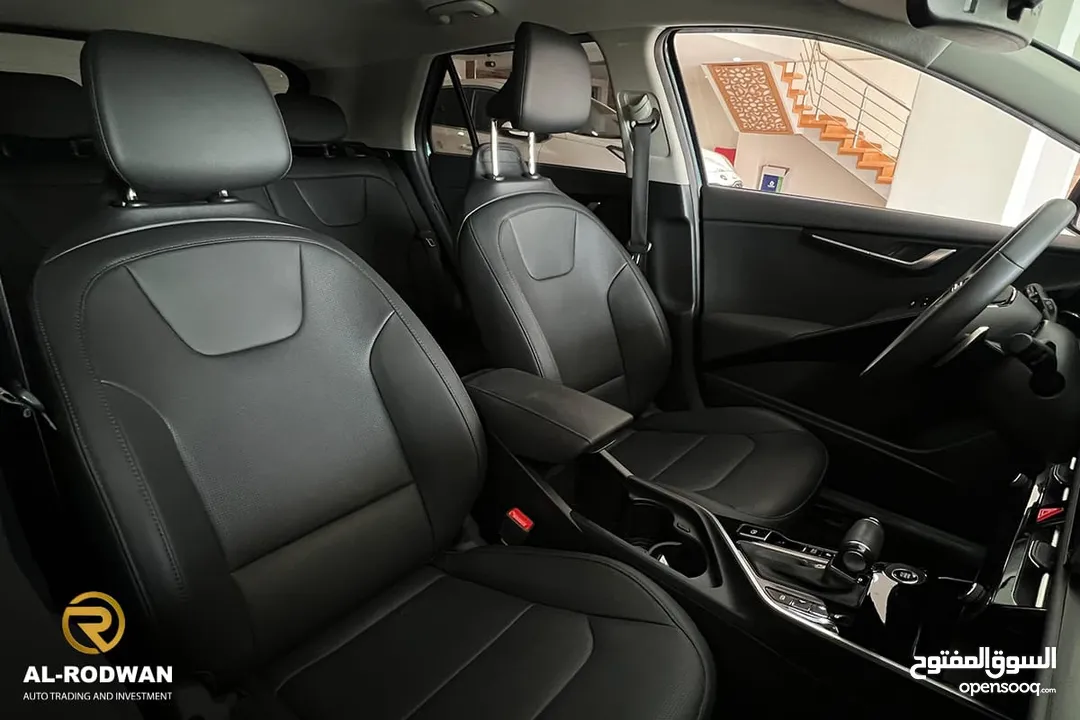 Kia niro  ترخيص 2024