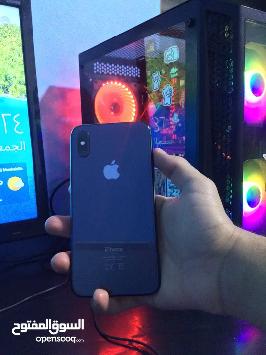 iPhone X  64GB  رمادي مش مغير اشي التلفون نظيف للبيع او للبدل على شاشة Pc