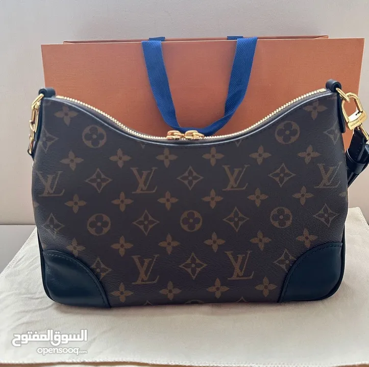 LV 2021 bag authentic with receipt