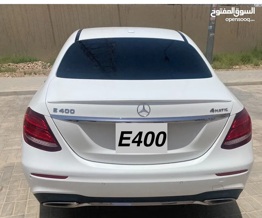 مرسيدس بنز اي 400