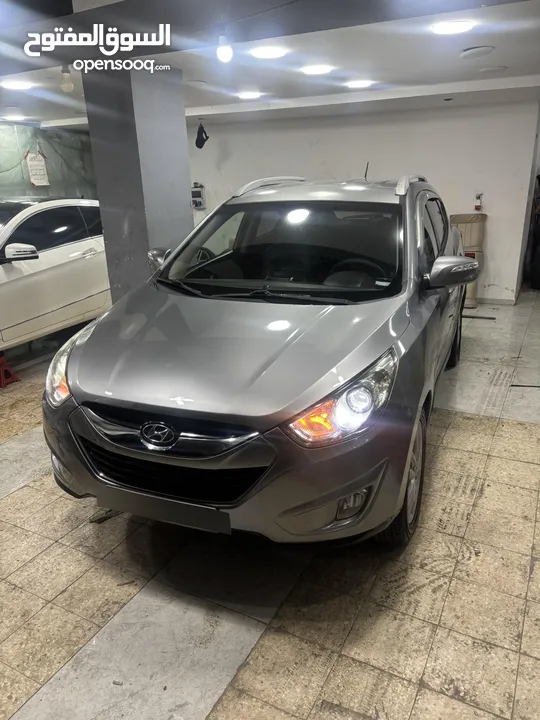 Hyundai tuscon