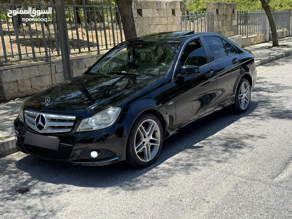 Mercedes C-Class C 200  مرسيدس c200 2012