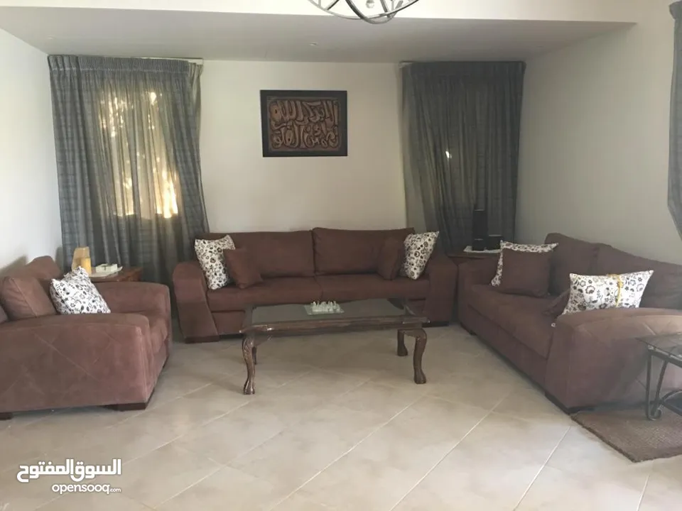 فيلا استاند الوان في مراسي اريزو مع إطلالة على البحيرة وحمام السباحة