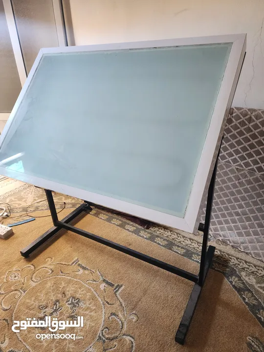 مرسم هندسي بحالة ممتازة ( مرسم شف ) حجم A0 يصلح لطلاب التخصصات الهندسية والتصميم الداخلي والجرافيك