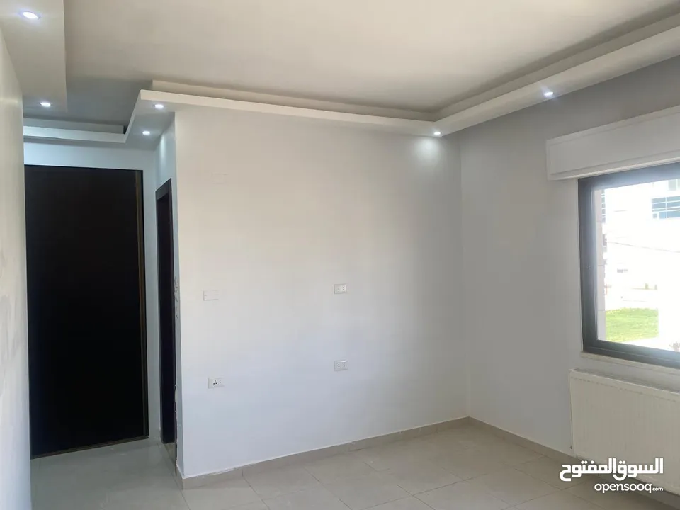 شقه فارغة للإيجار سوبر ديلوكس في حي الصحابه 170