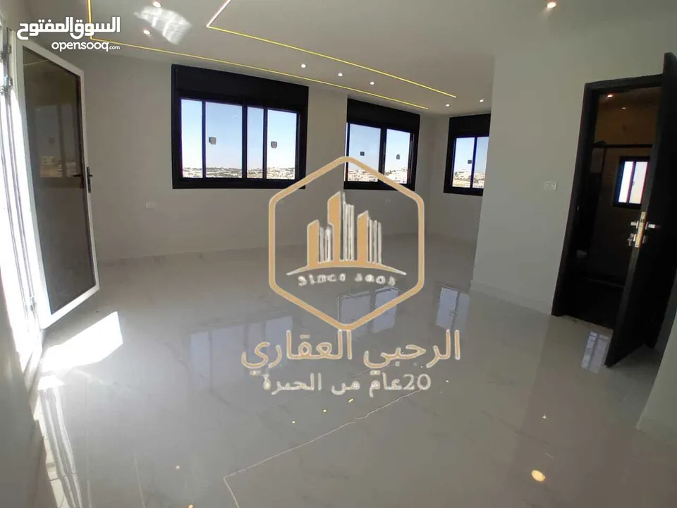 روف / للايجار / لم يسكن / 3نوم / خلدا / مطل